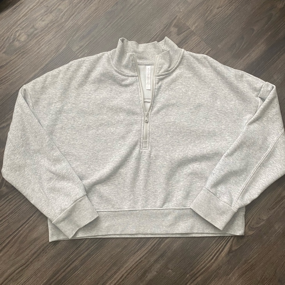 Fabletics quarter zip jacket size large, Light Grey